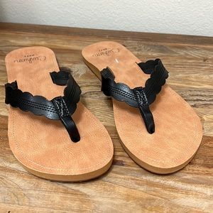Reef Black and Tan Sandals